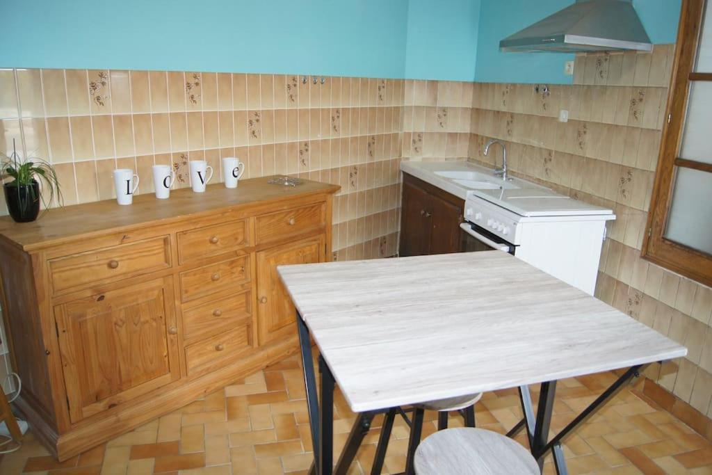 Maison De Ville - Proche Le Pal Diou  Bagian luar foto